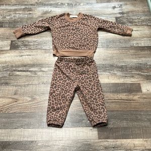 Grayson mini • cheetah sweatshirt and sweatpants set